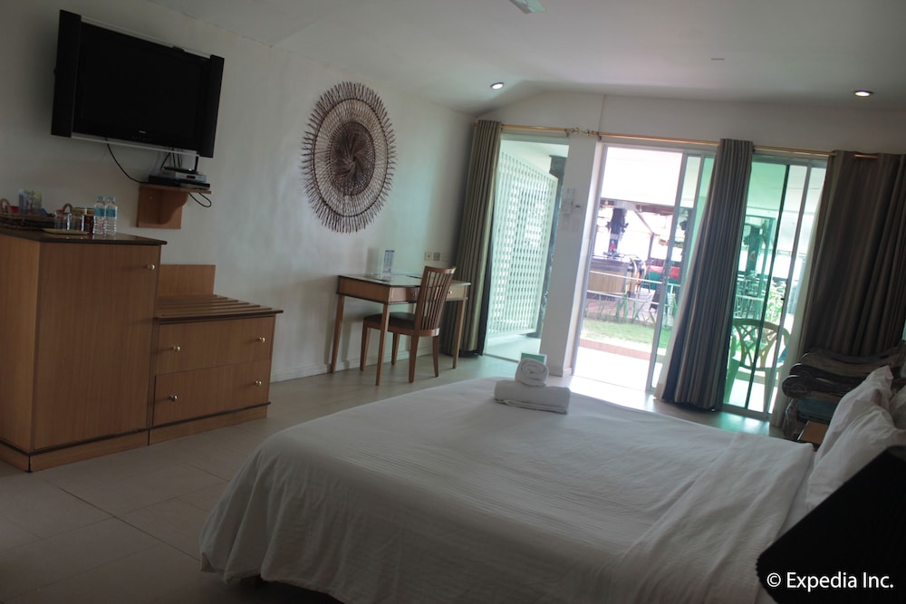 Wild Orchid Beach Resort 43/67
