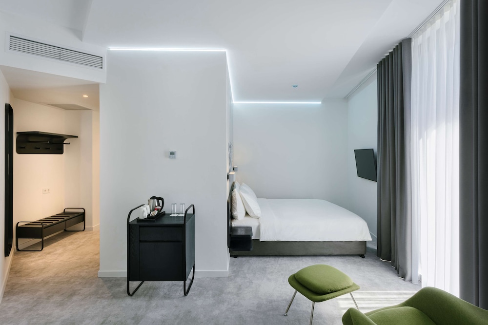Golden Tulip Design Tbilisi 12/55