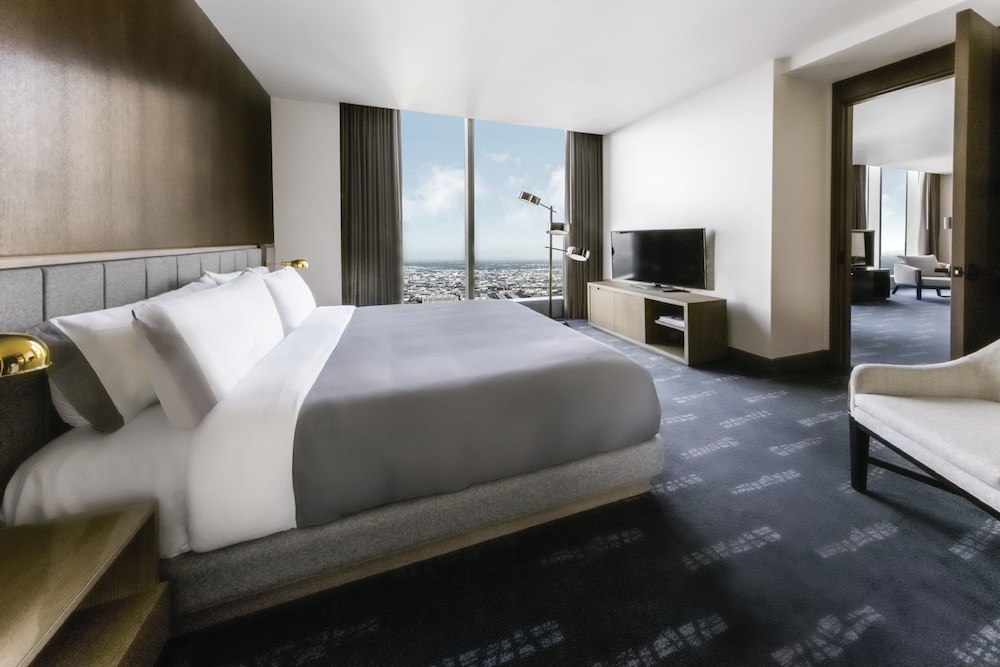 INTERCONTINENTAL LOS ANGELES DOWNTOWN 30/79