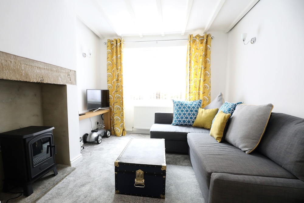The Willow Restaurant & Cottages 38/50
