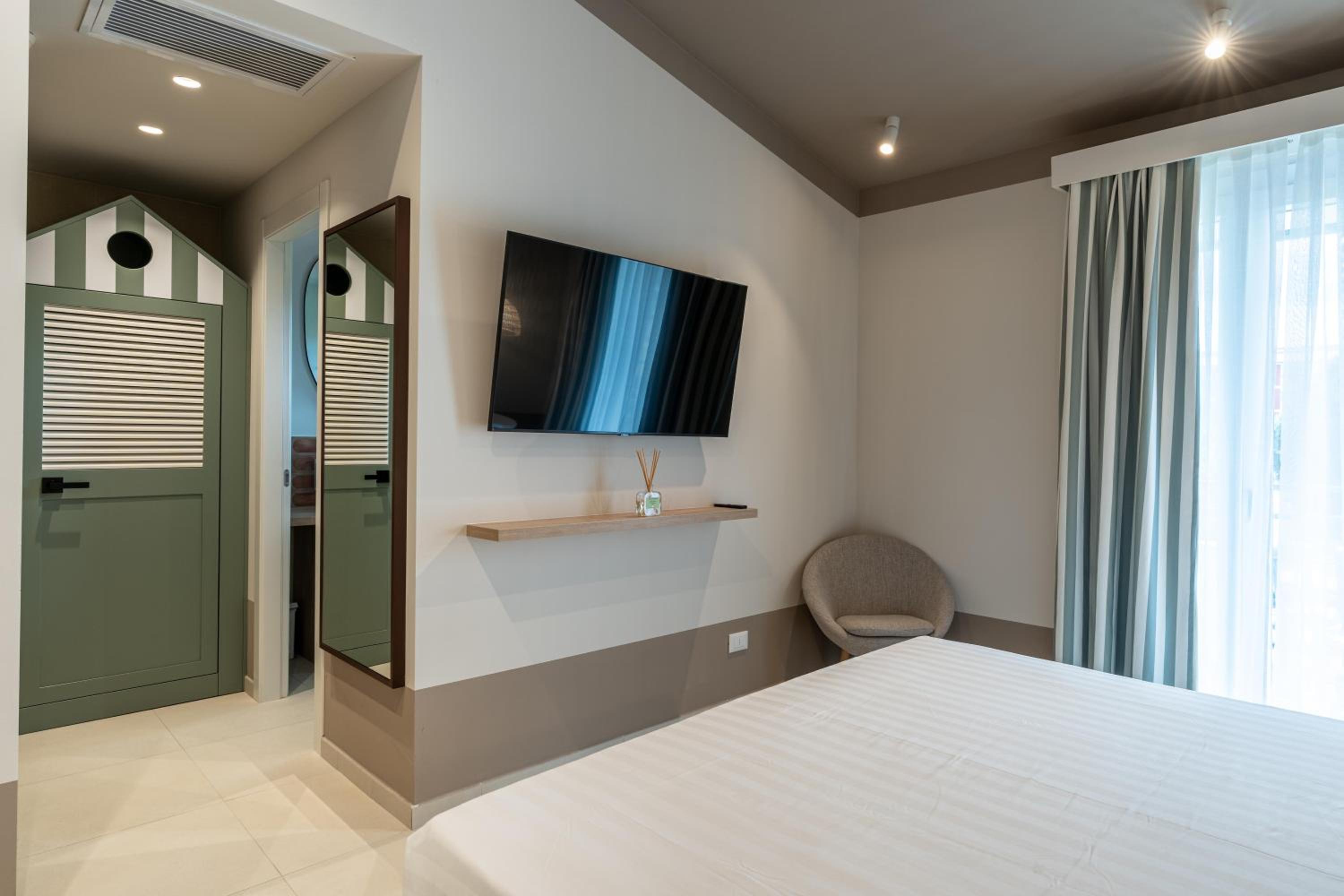 rooms