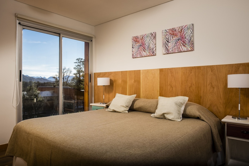 Studio, Double Bed, Mountain View