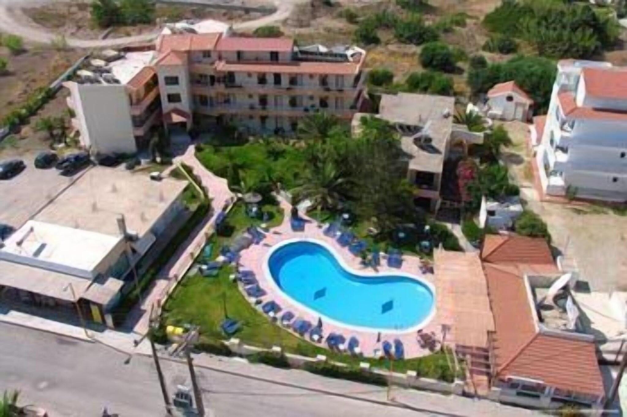 Casa Lyristis (ex Lyristis Apartments Plus) 34/37