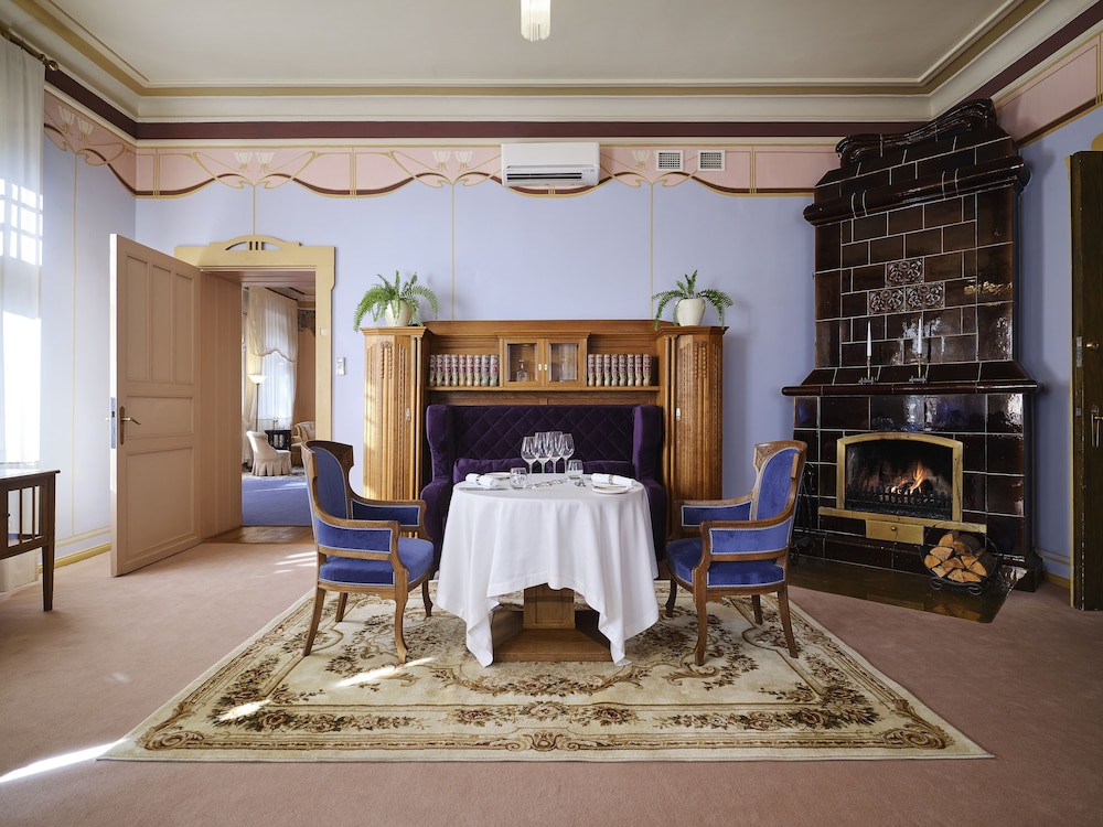 Villa Ammende Restoran and Hotell 4/50