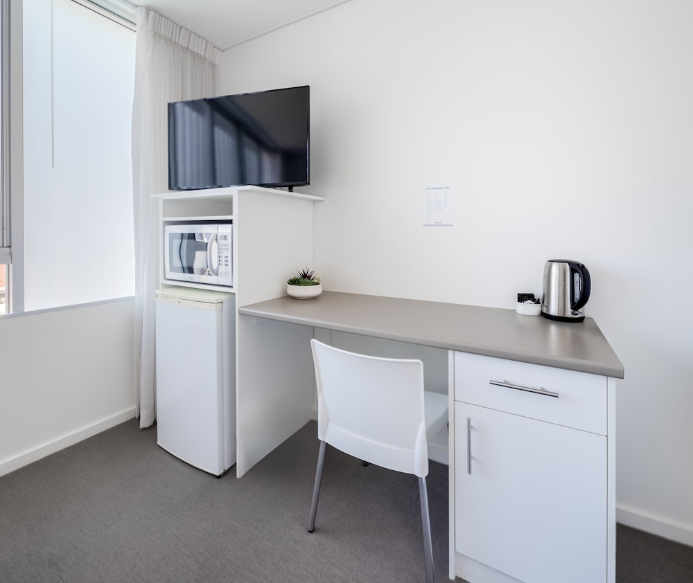 Oaks Nelson Bay Lure Suites 61/62
