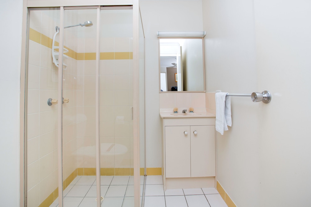 كابينة عائلية بسريرين منفصلين بغرفتي نوم، Tasman Holiday Parks Hervey Bay 3/3