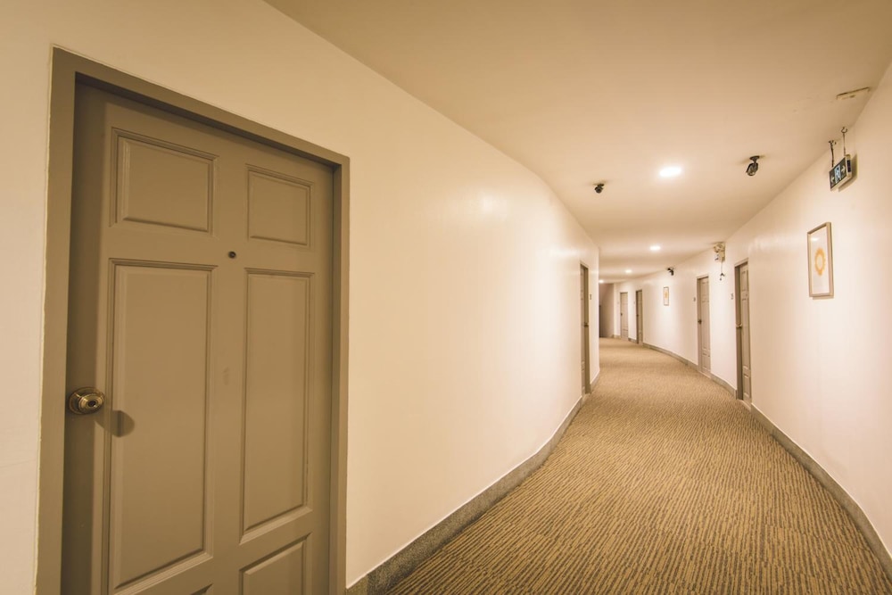 Newsuanmali Hotel 18/41