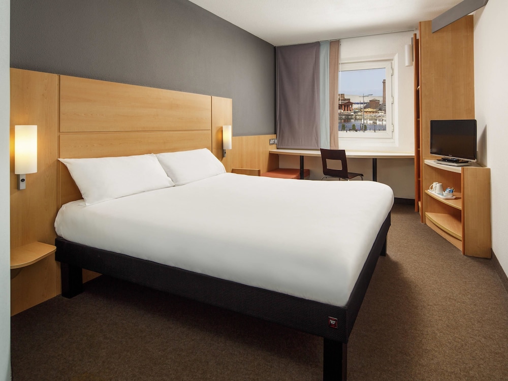Ibis Liverpool Centre Albert Dock Liverpool One 30/71