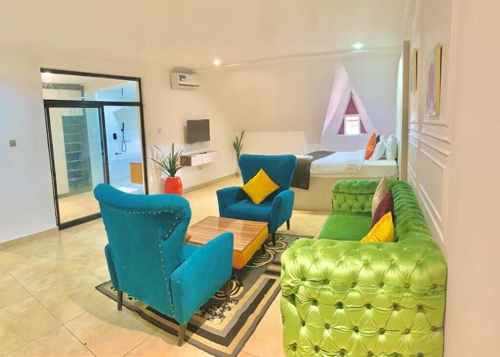 The Grosvenor Suite 26/47