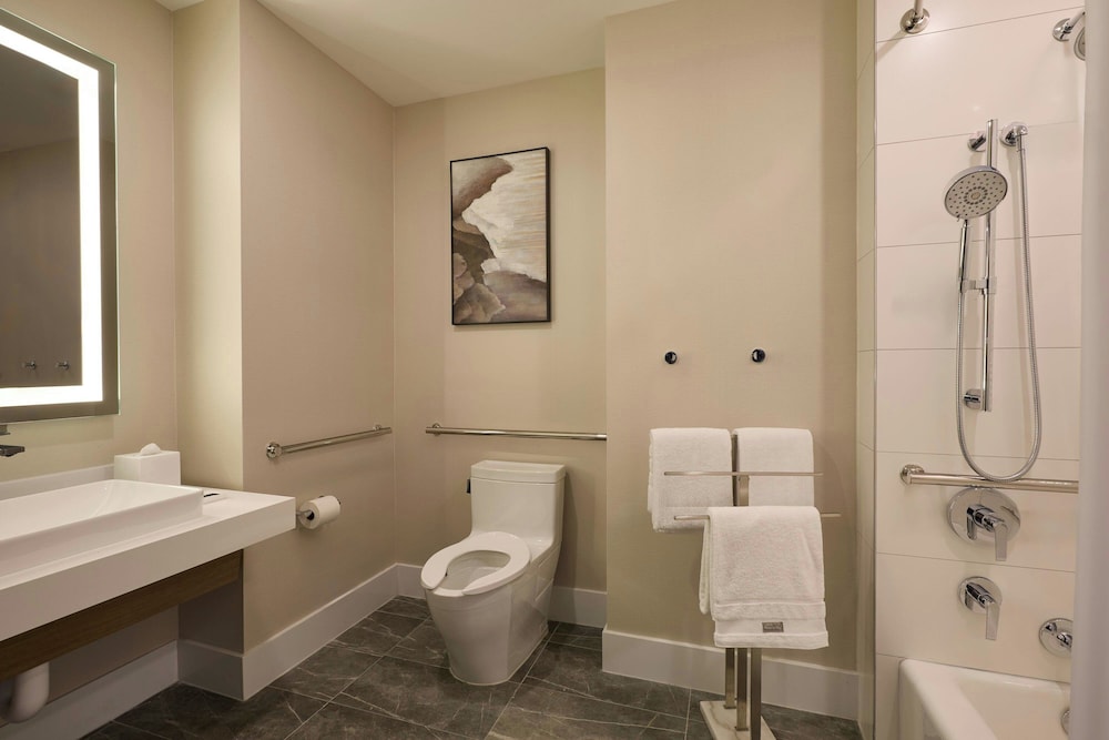 The Westin Flushing LaGuardia Airport 47/50