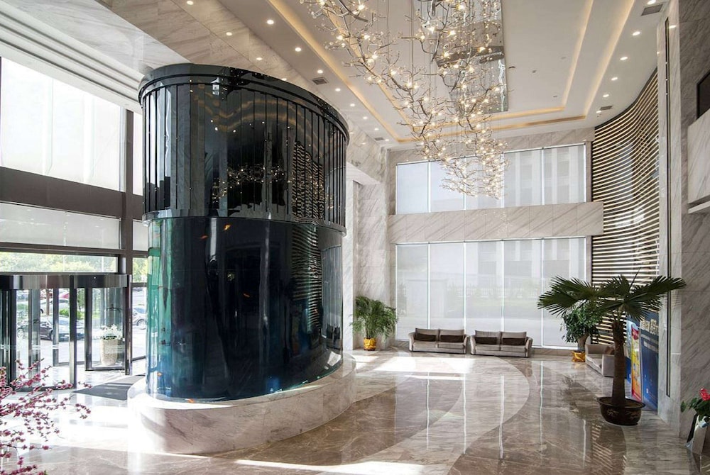 Days Inn by Wyndham Business Place Goldwin Yantai 7/26