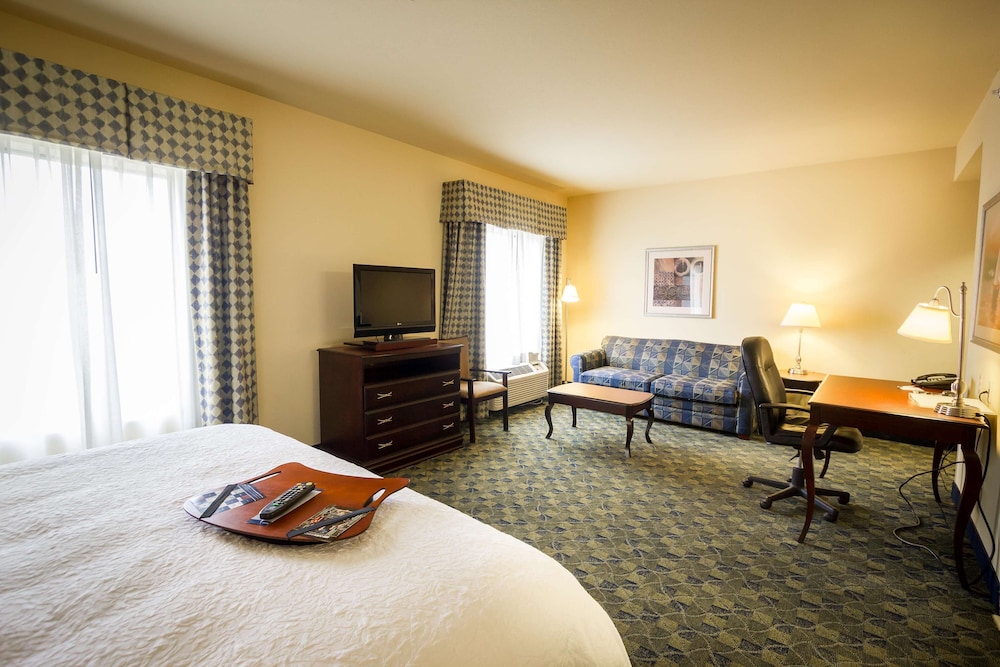 Hampton Inn Suites Natchez 49/78