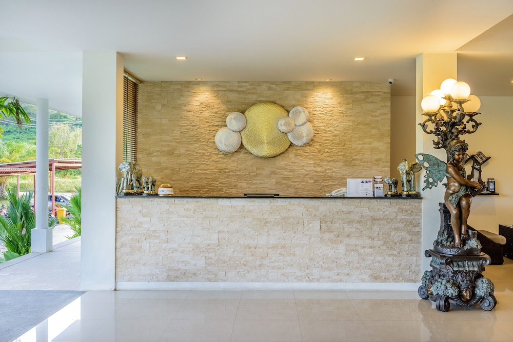 L Esprit de Naiyang Beach Resort 4/50