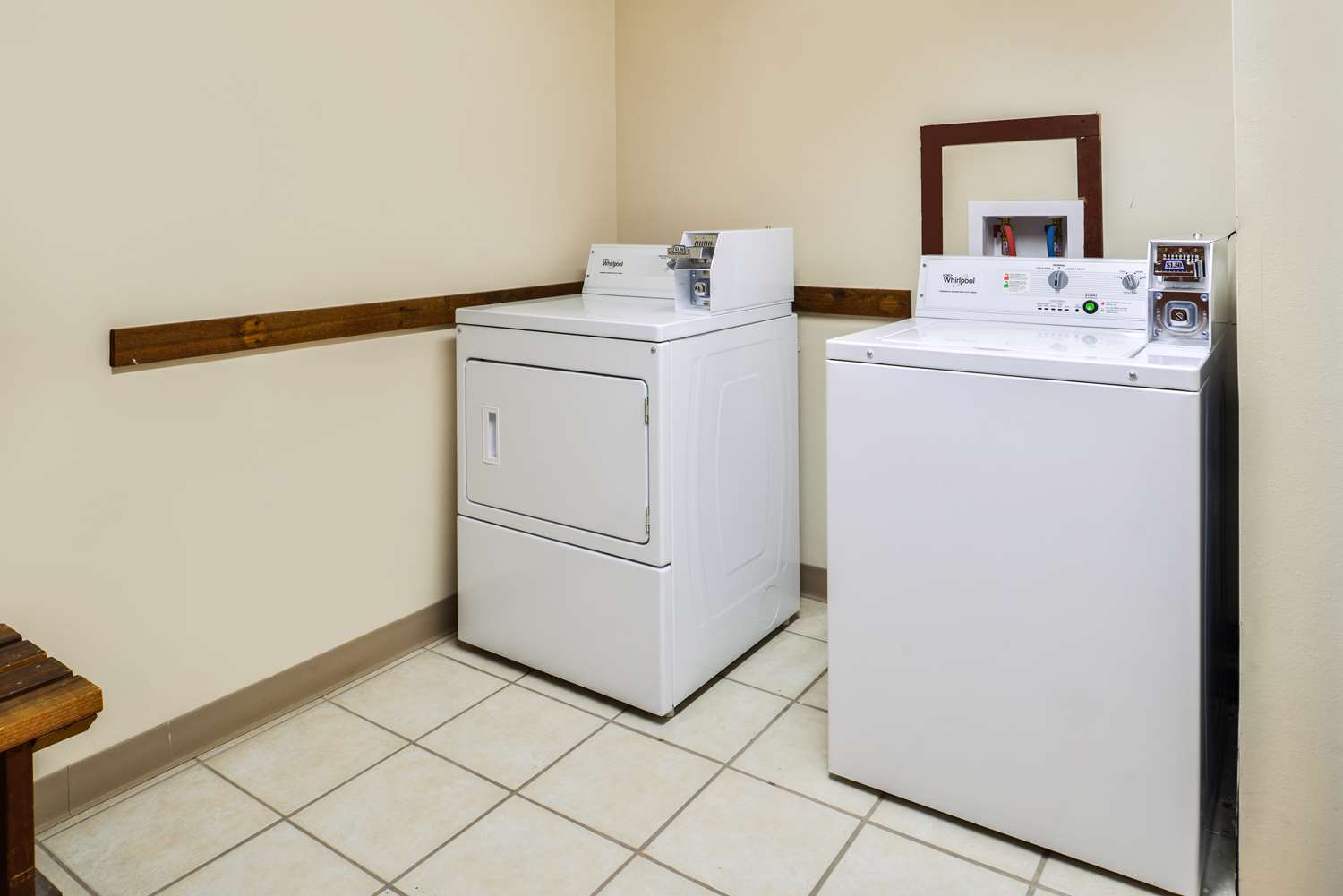 Americas Best Value Inn Ellsworth 7/18