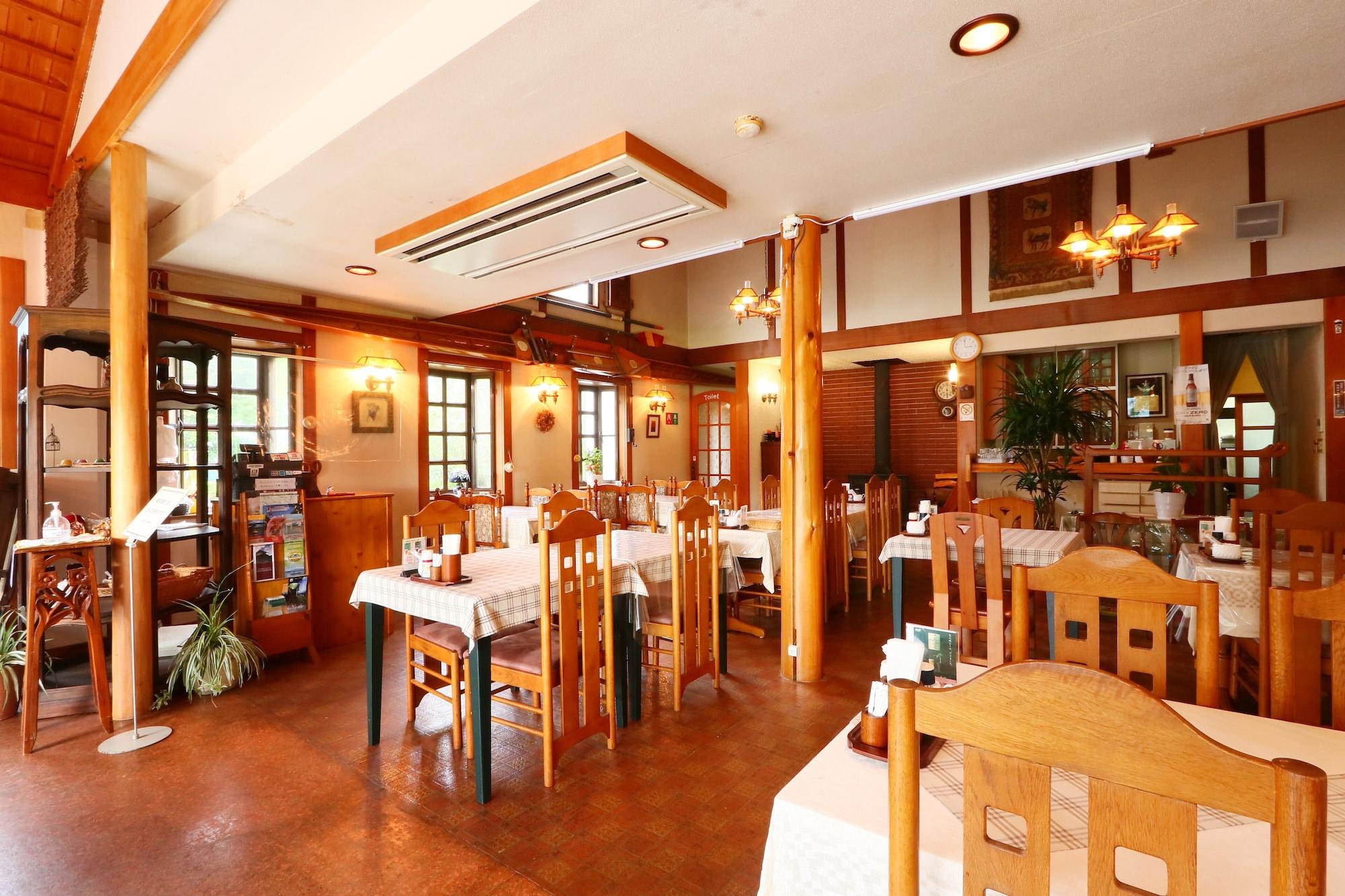 Hotel & Restaurant Yesterday 14/17