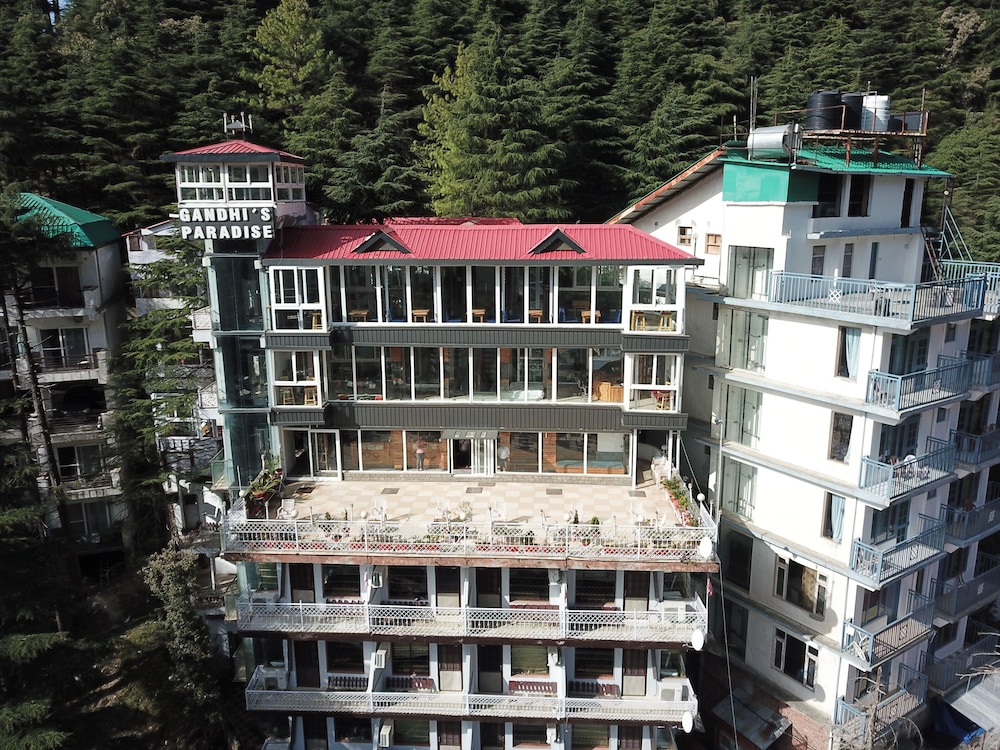 GANDHI'S PARADISE photo3