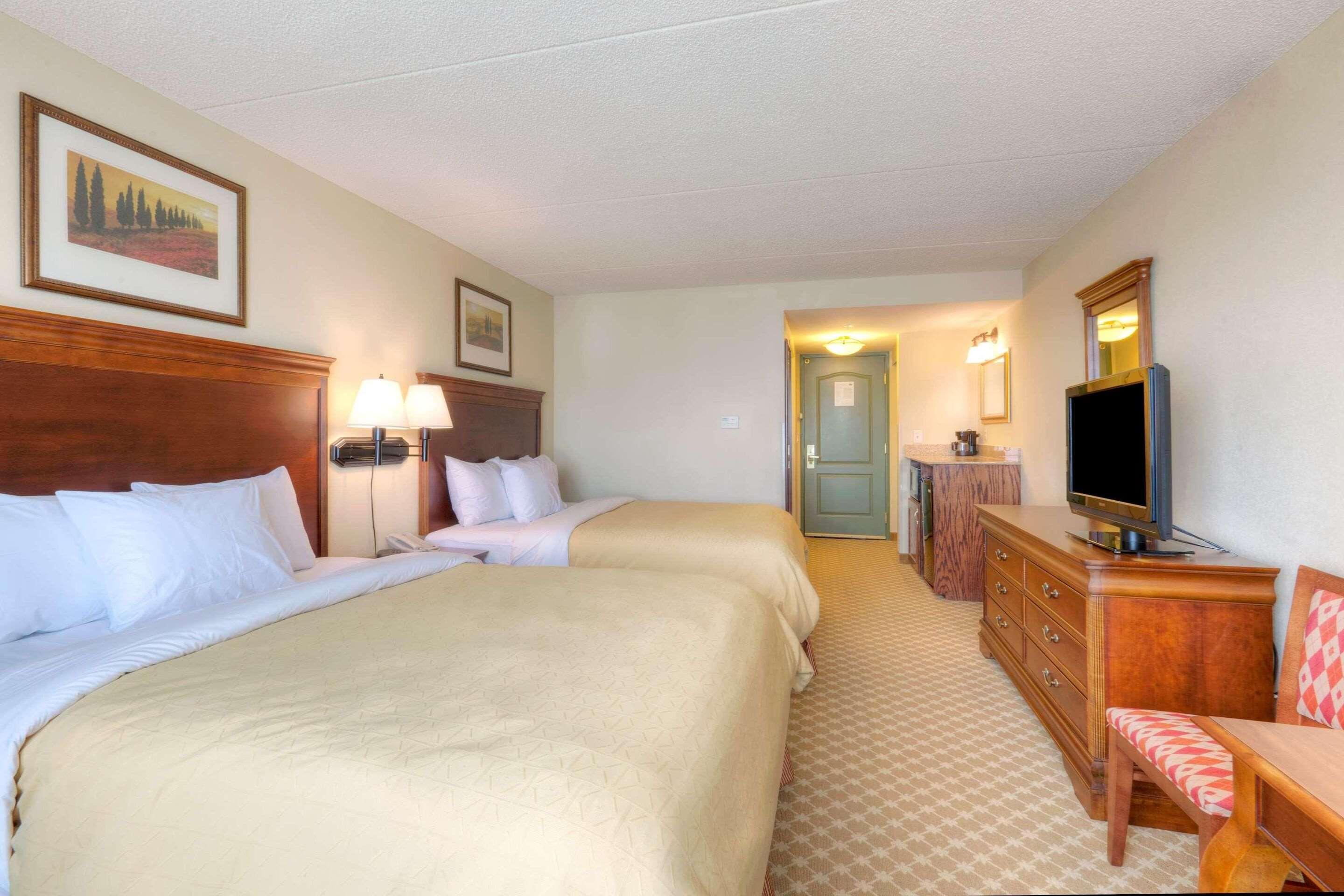 SUITE, 2 QUEEN BEDS
