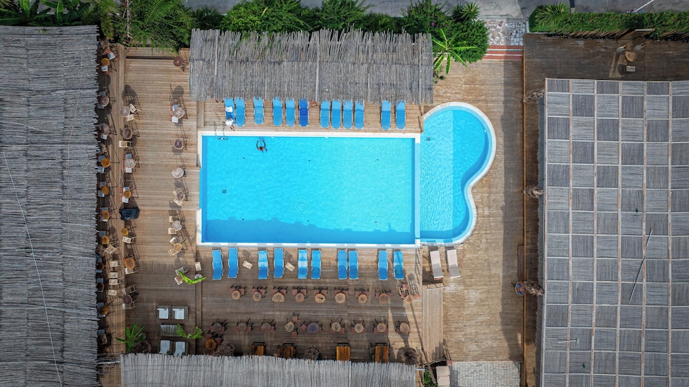 GRAND HOTEL SARANDA 31/50
