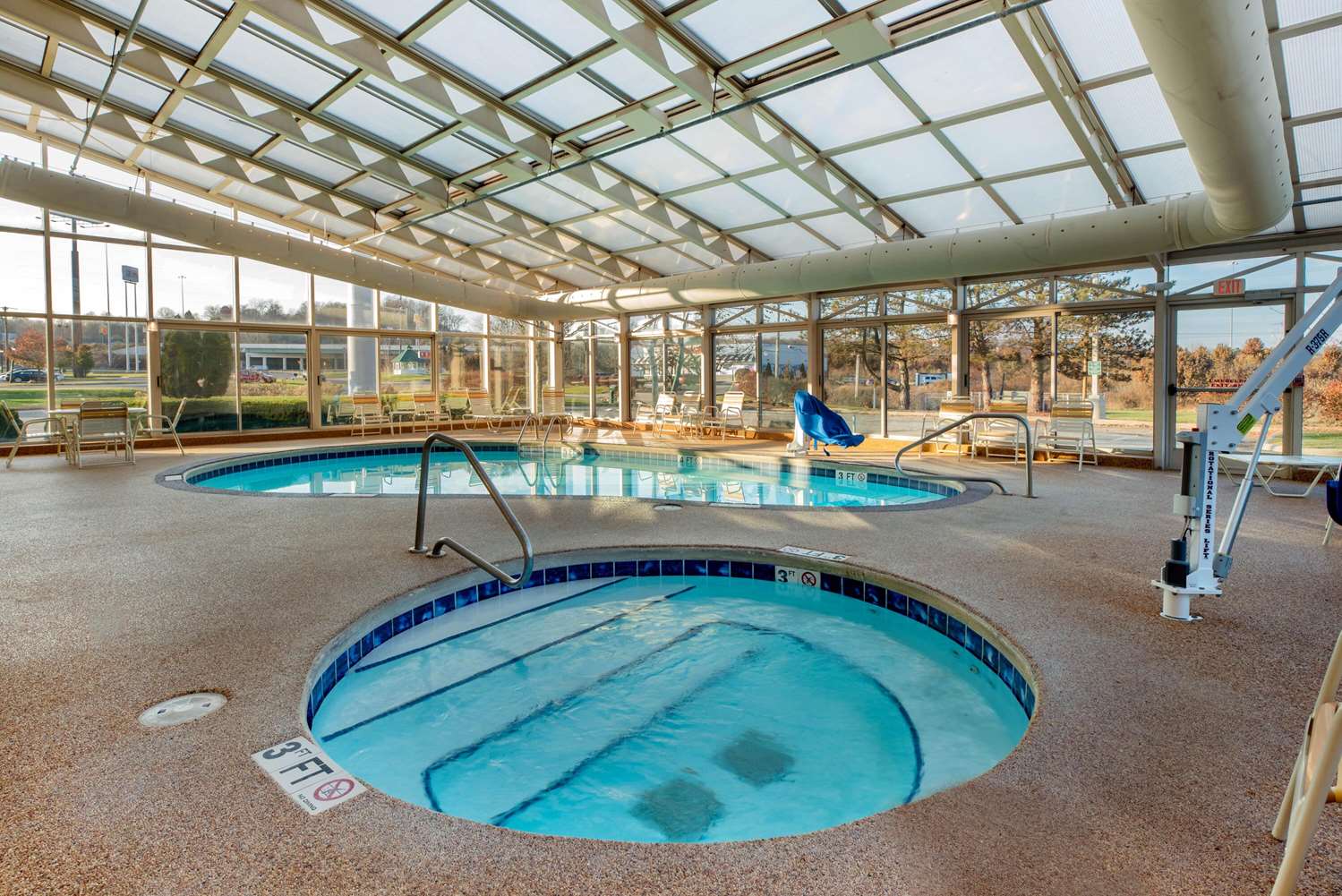 La Quinta Inn And Suites By Wyndham Mansfield Oh 18/27