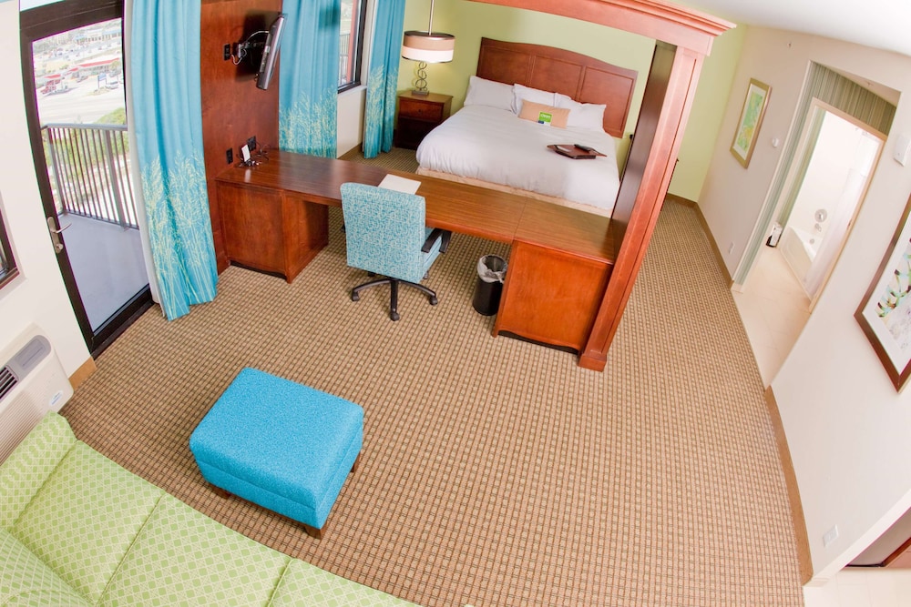 Hampton Inn Suites Orange Beach Gulf Front 61/76