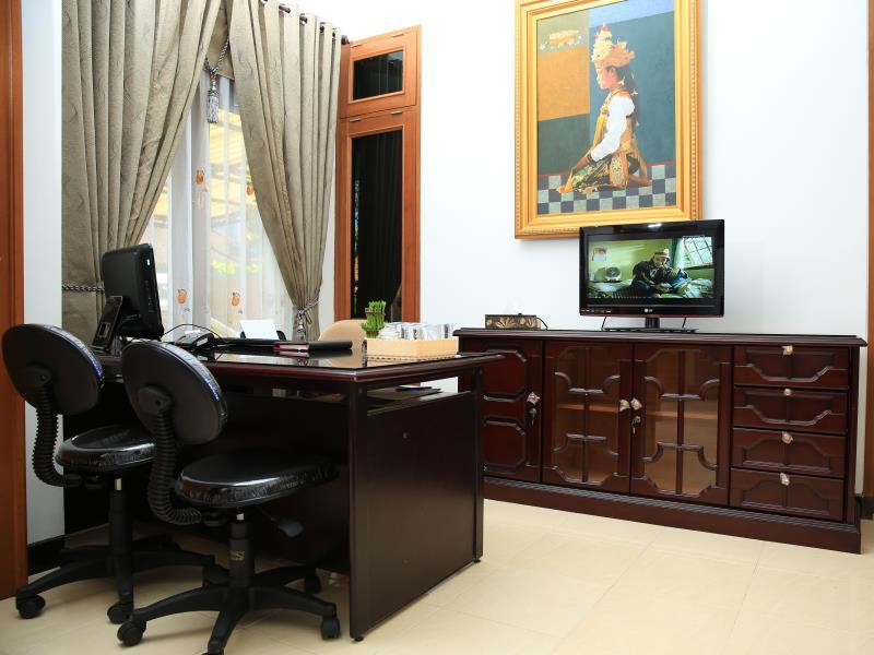 Puri Kusuma Guest House 9/12