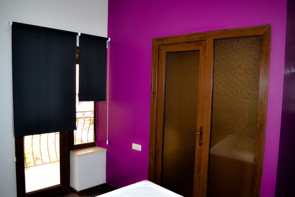 Elysium Gallery Hotel 47/74