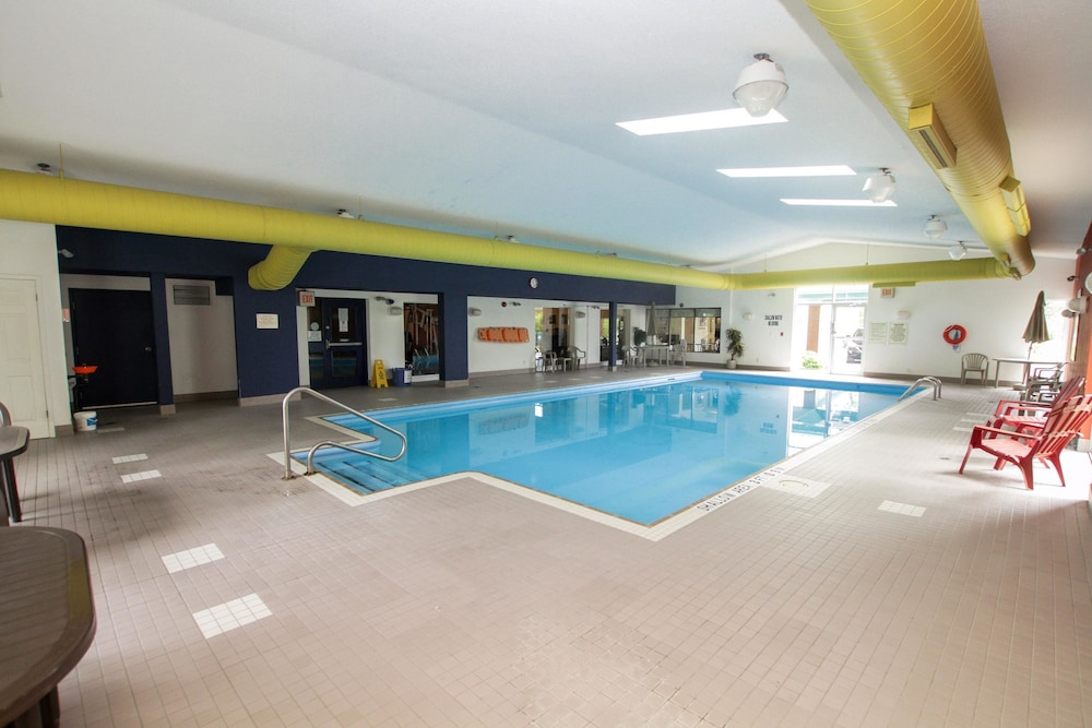 Comfort Inn Cornwall, ON 3/41