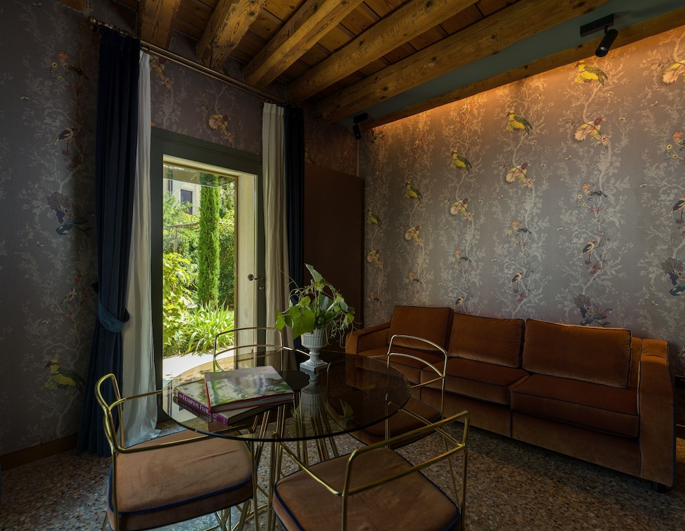 Madama Garden Retreat 28/50
