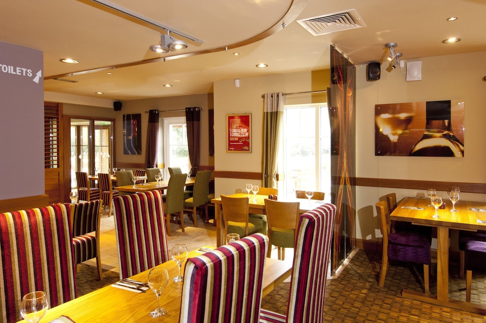 Premier Inn Burgess Hill 29/50