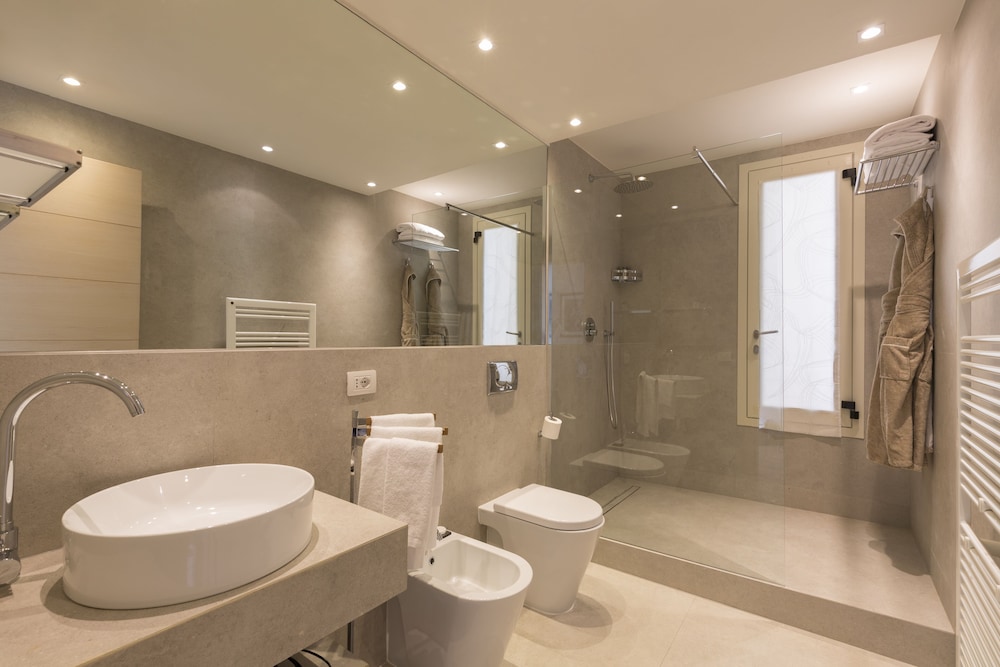 RESORT BAIA SCARLINO 75/75