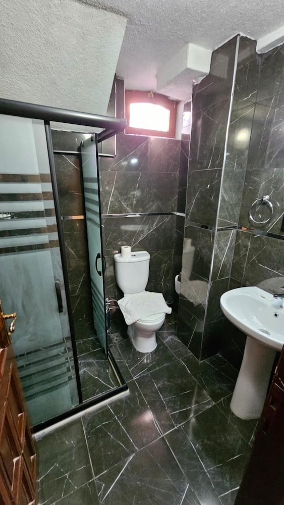 OTTOMAN ELEGANCE HOTEL 39/42