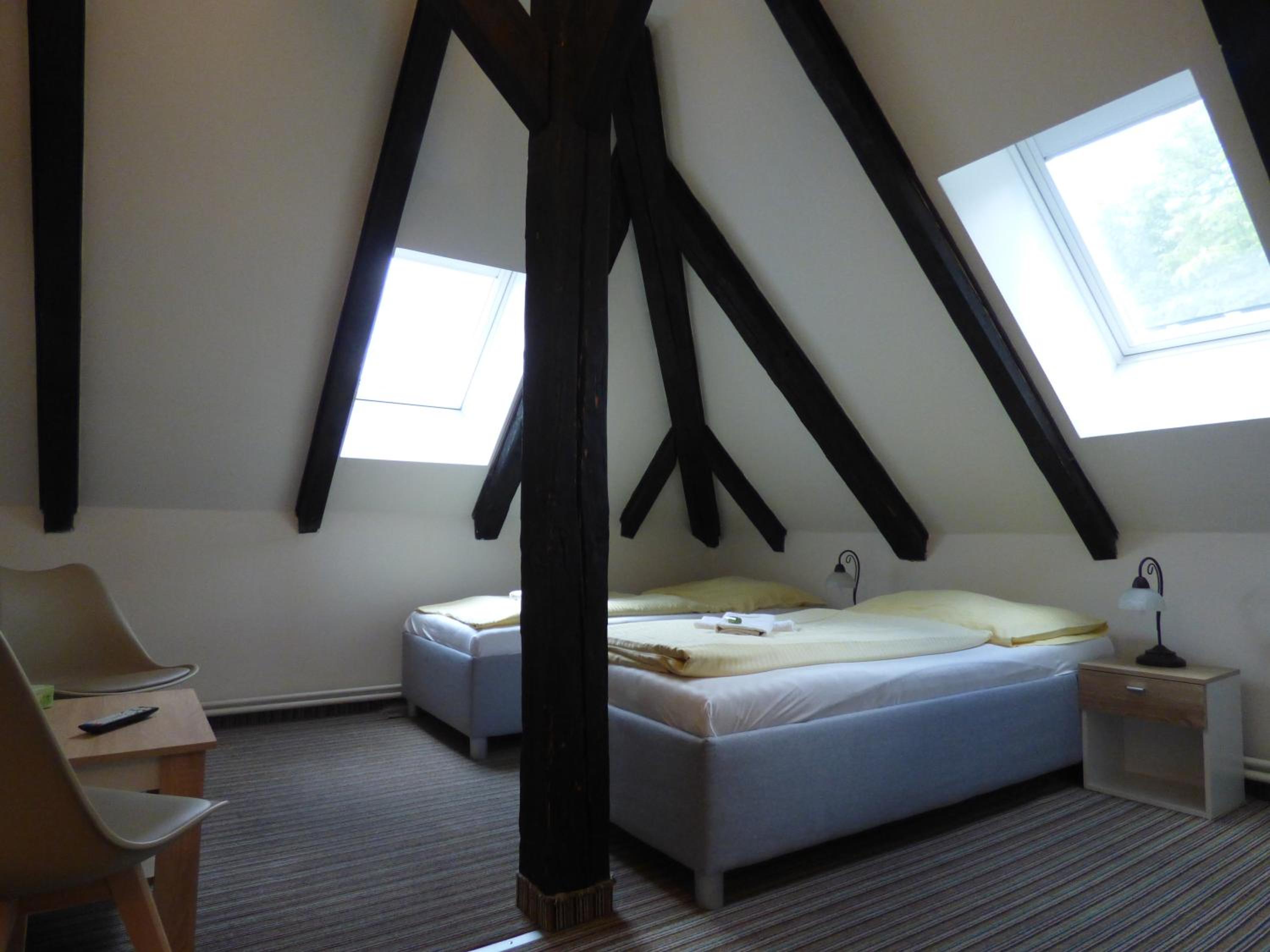 Room, Twin Beds