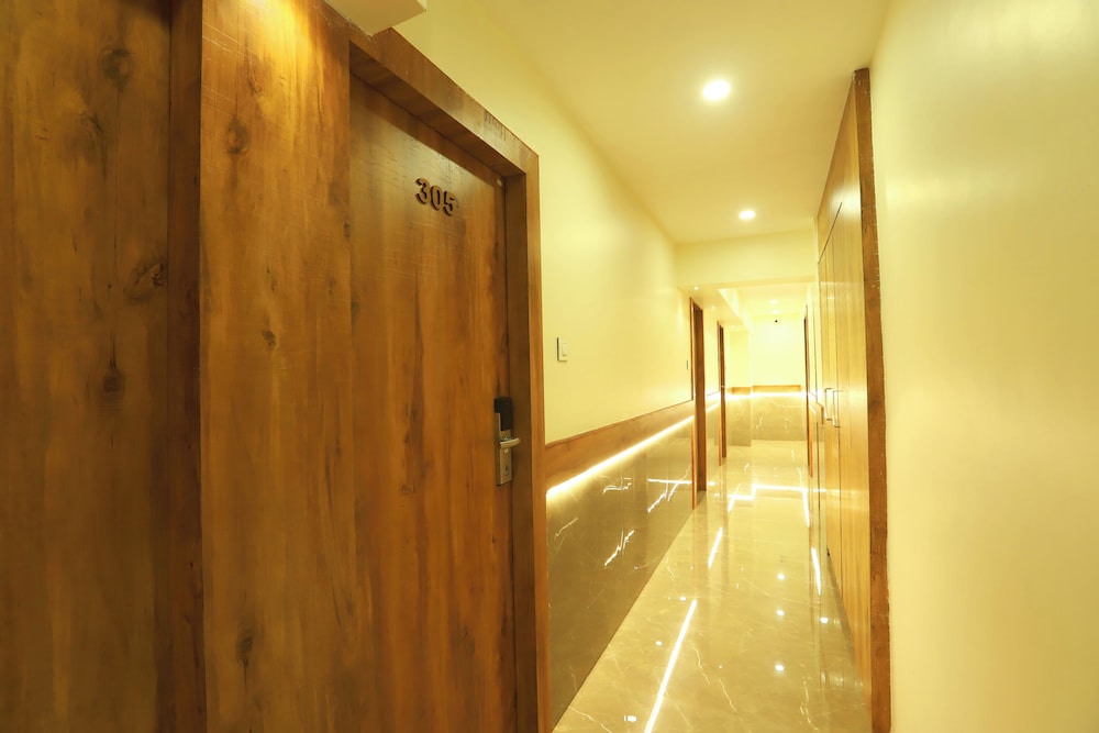 Hotel Karishma 17/26