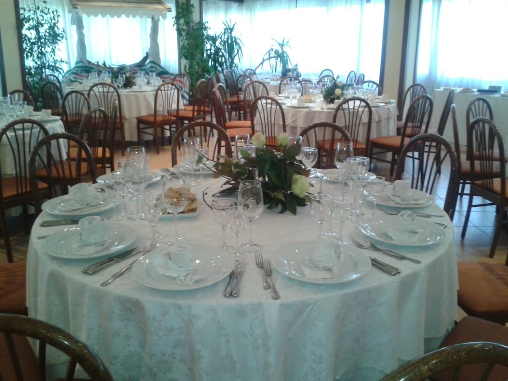 Hotel Piroga Padova 34/50