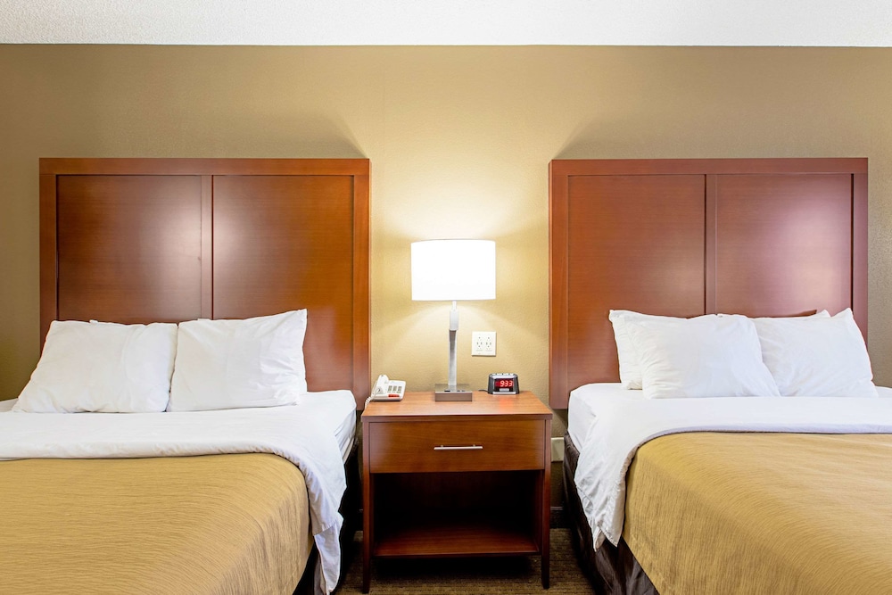 Quality Inn Marysville OH 17/30