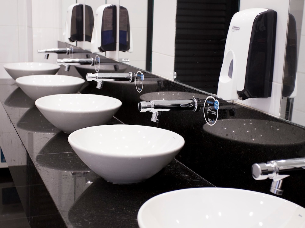 Ibis Styles Taubate 51/72