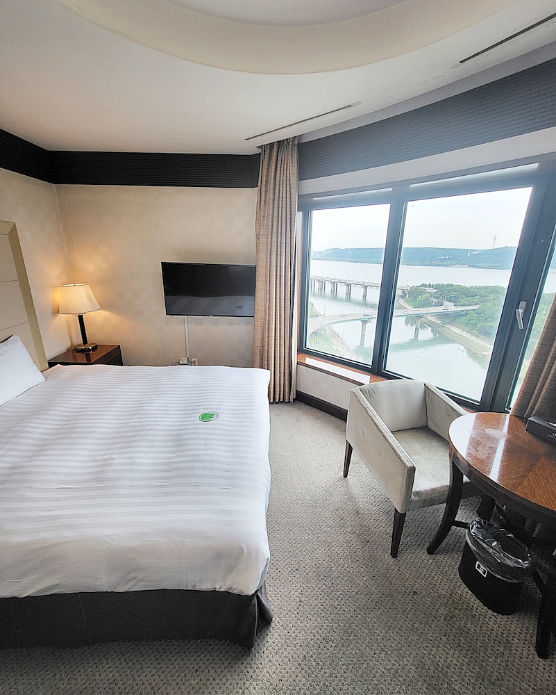 Niagara Hotel 21/48