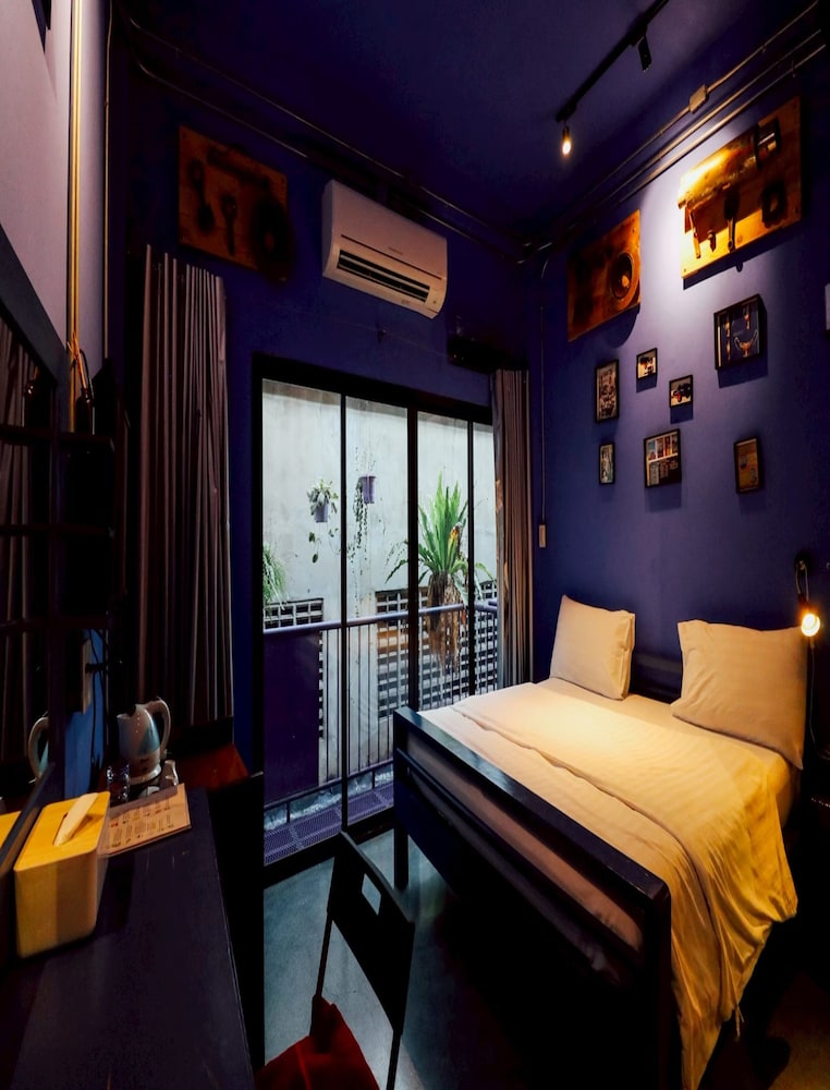 Collection O Jasaen Stylish Boutique Hotel 26/54