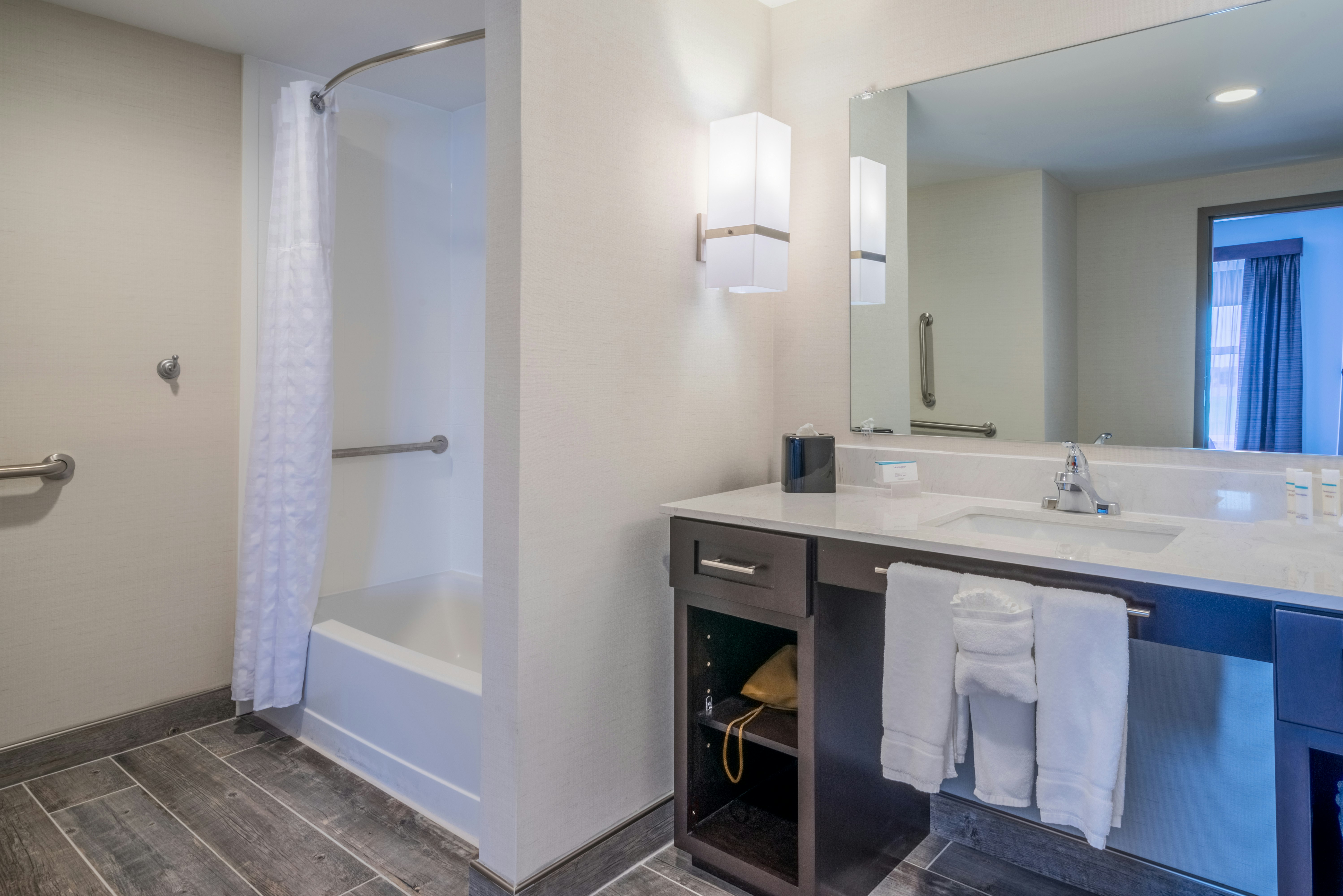 HOMEWOOD SUITES BY HILTON PHILADELPHIA PLYMOUTH MEETING 34/36