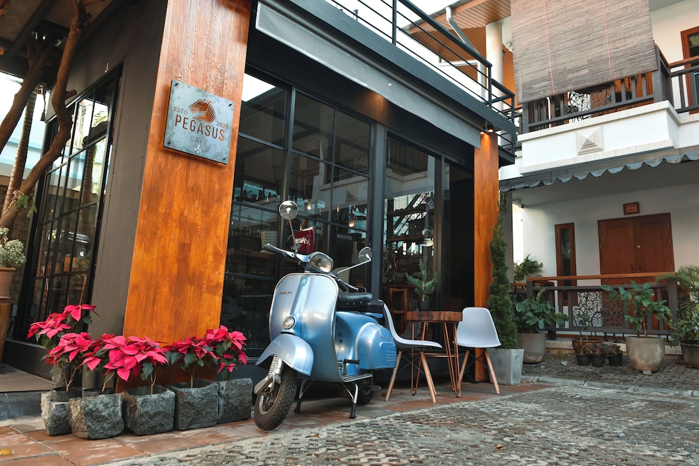 Gord Nuea Boutique House 8/64