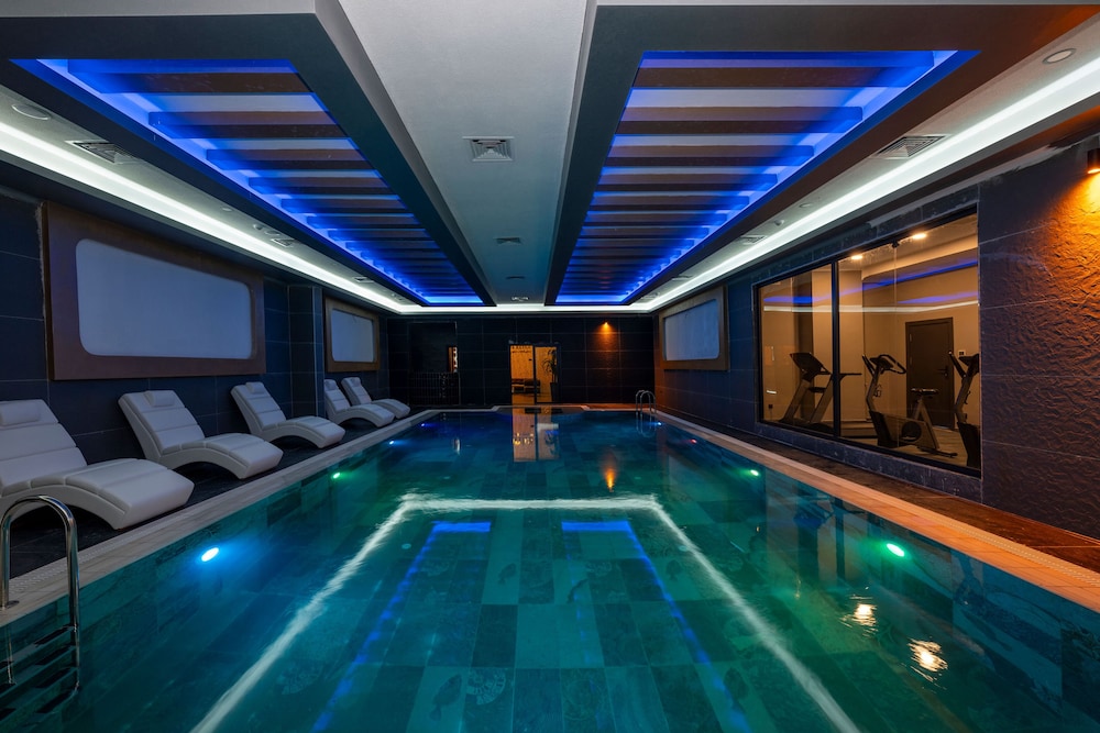 The Nirvanas Hotel 20/29