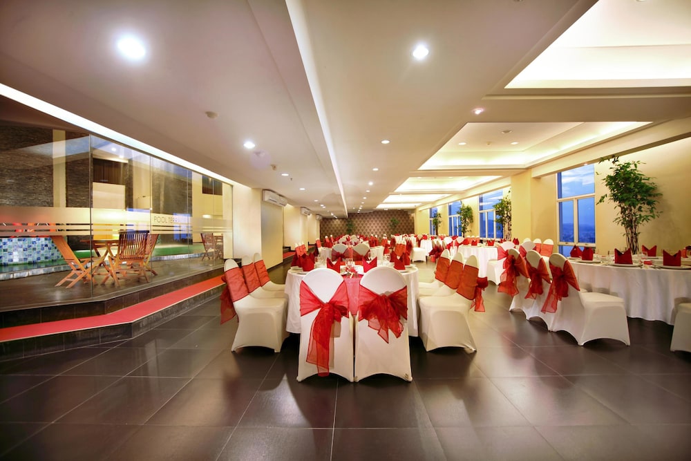 Aston Samarinda Hotel and Convention Center 30/42