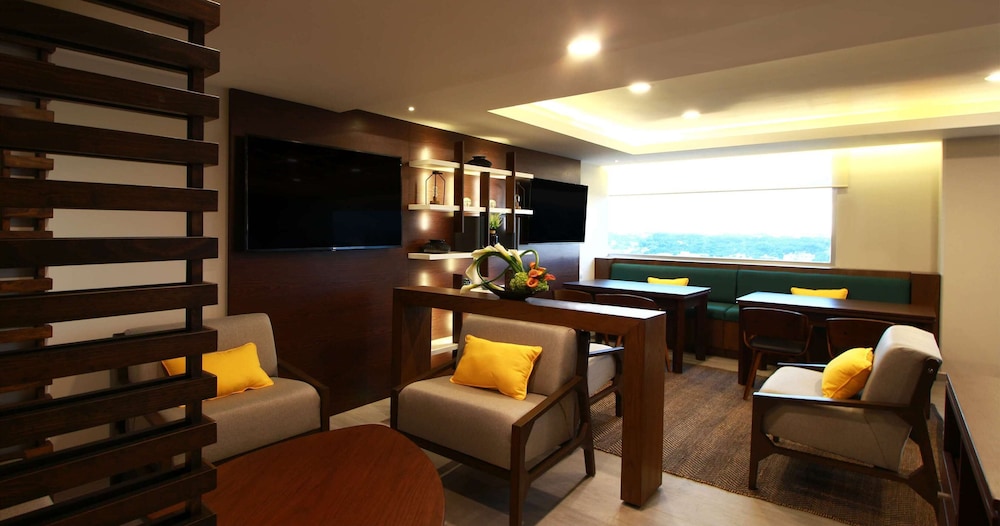Hyatt Regency Villahermosa 30/50