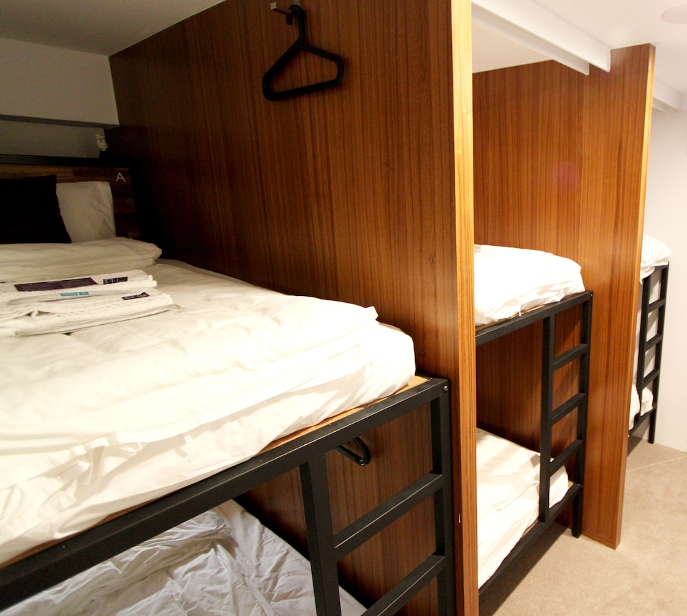 Daan Park Hotel 25/60