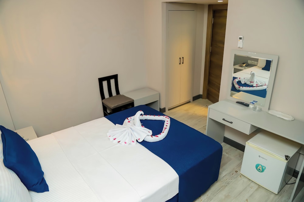 Safari Hotel 16/34