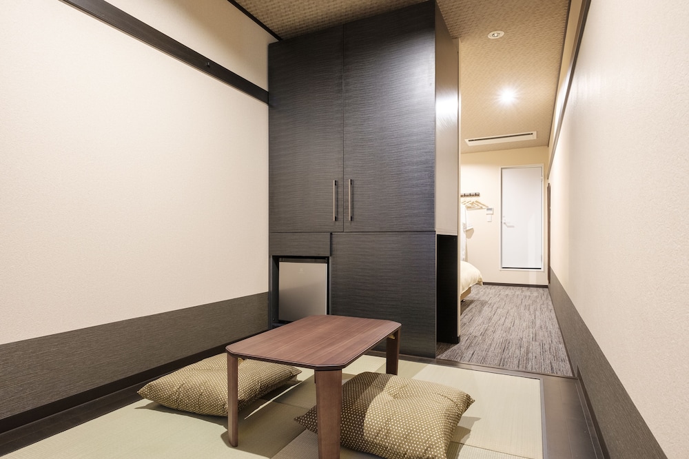 THE PREMIUM HOTEL IN RINKU 35/57