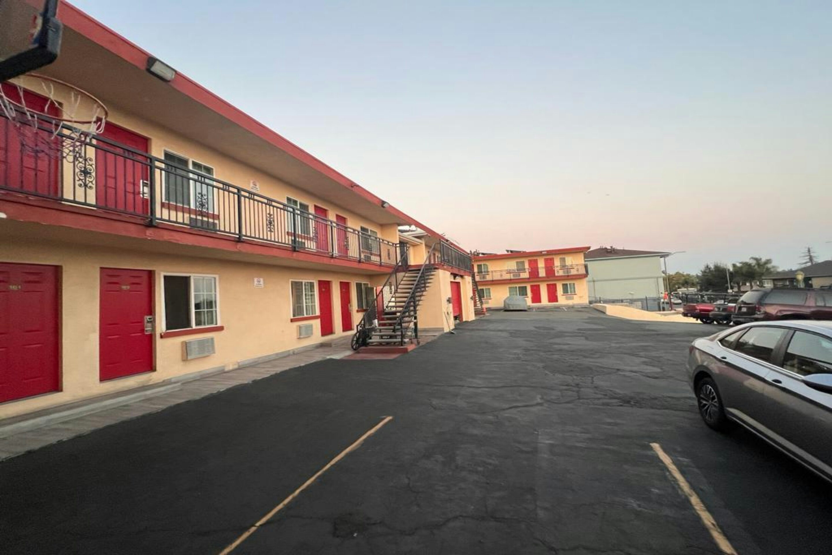 Premier Inn & Suites 19/19
