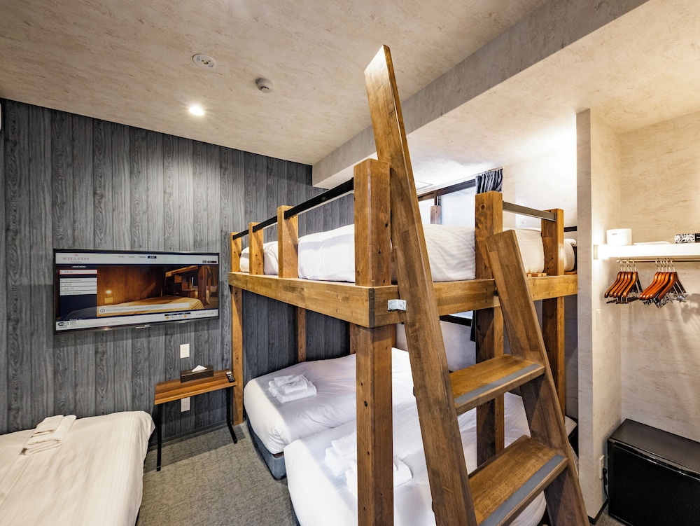 Wellstay Namba 28/50