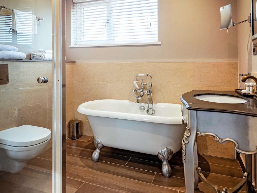 Mercure Milton Keynes 25/76