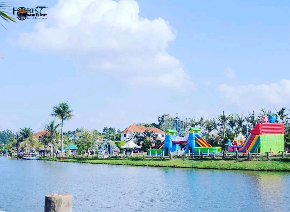 Forest Park Resort 34/50